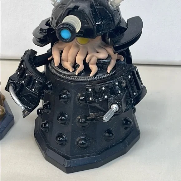 Set of 2 Dr. Who series Delek 3.5 inch figures by Funko pop - Picture 3 of 16